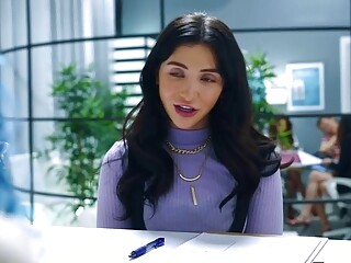 Jane Wilde and Jade Venus joins in from a closed door fucking Shemale Porn