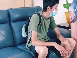 Karabella fucks the delivery guy